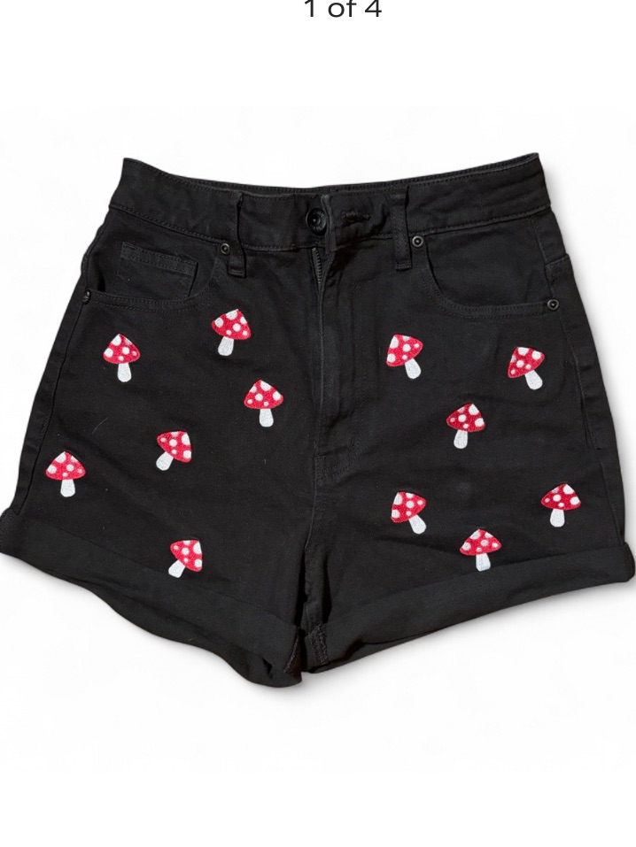 Y2k Mushroom Embriodered Black Denim Shorts Cottagecore Fairy Grunge Size 1